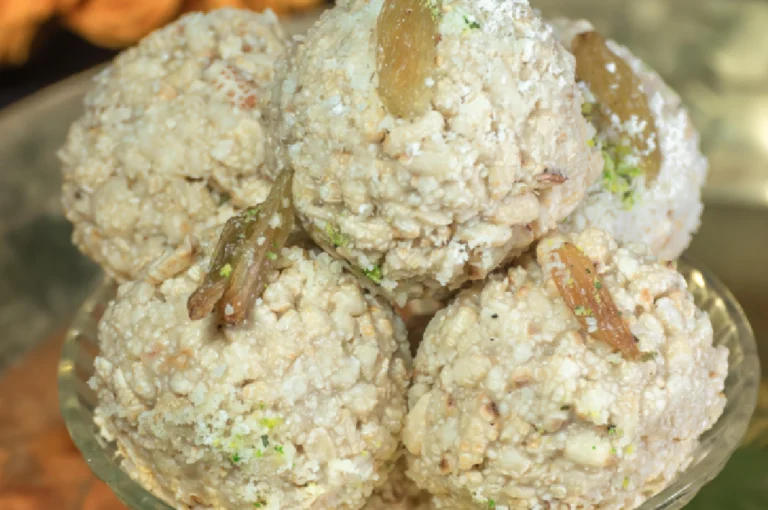 Joynagarer Moa History – traditional Bengali sweet made with Kanakchur puffed rice and Nolen Gur, a famous winter delicacy from Joynagar.