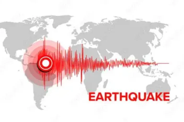 কলকাতায় মারাত্মক ভূমিকম্প! সামনে কি বড় বিপদ? জানুন, ভূতাত্ত্বিকদের মত Buildings shaking after earthquake in Kolkata as residents gather on streets