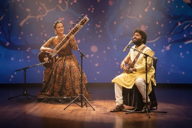 Maya Bhora Rati song performance representing Shyamal Gupta Lakshmi Shankar Arijit Singh musical legacy, featuring live classical and modern fusion vocals on stage