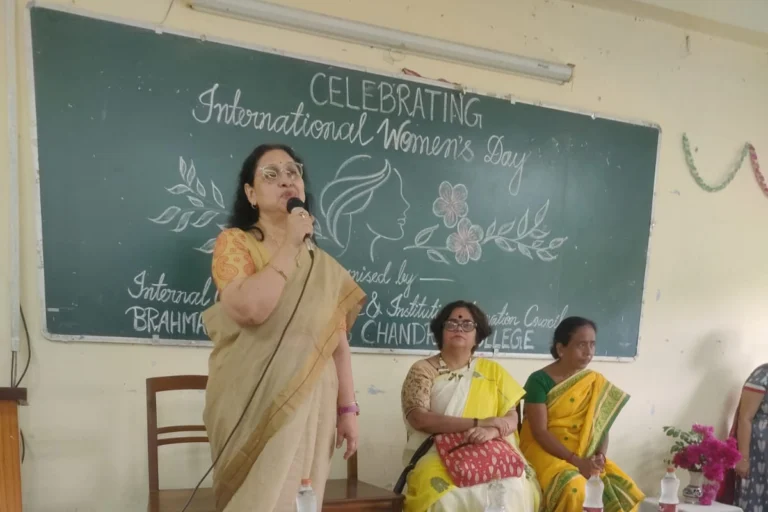 কলেজে নারী দিবসের উদযাপন, ছকভাঙা তিন নারীর গল্পে অনুপ্রাণিত শিক্ষাঙ্গন, সমাজে নতুন ভাবনার ডাক Womens Day Brahmananda Keshab Chandra College event with three inspiring women sharing their life stories and empowering students