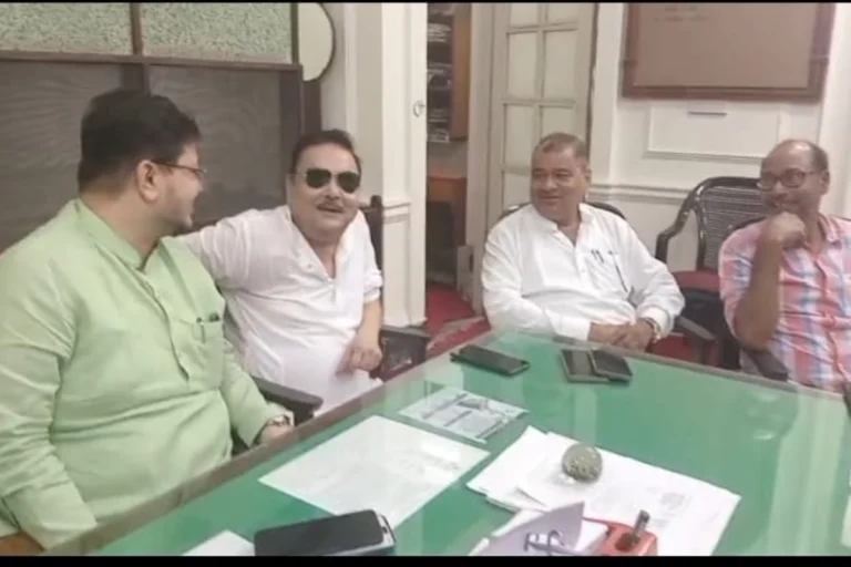Madan Mitra Resignation announcement from Trinamool Congress organisational posts while reaffirming loyalty to the party and commenting on internal leadership issues