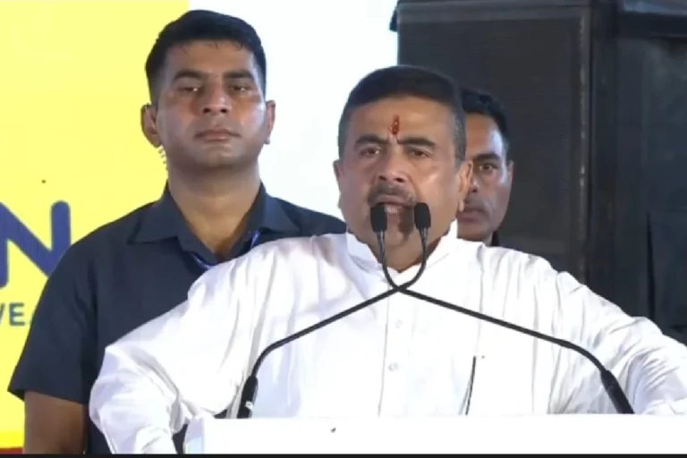 বেকারদের জন্য সুখবর! শিল্প, চাকরি আর উন্নয়ন নিয়ে বড় প্রতিশ্রুতি, কী বললেন মুখ্যমন্ত্রী? Suvendu Adhikari Industrial Investment event at Dankuni where the Chief Minister addresses industrialists, announces employment plans, and encourages new investments in West Bengal.