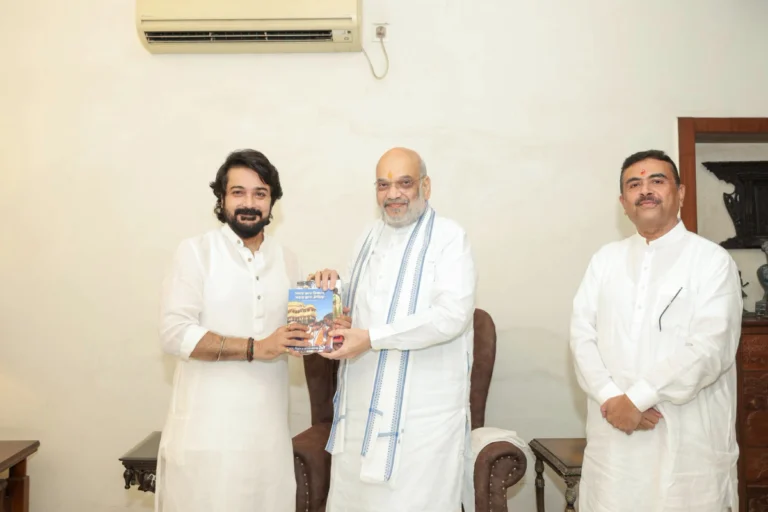 নবান্নে প্রসেনজিতের উপস্থিতিতে তুমুল জল্পনা! কী নিয়ে এত জল্পনা? Prosenjit Chatterjee BJP Rumours gain attention after the actor's visit to Nabanna, sparking speculation about a possible political move in West Bengal.