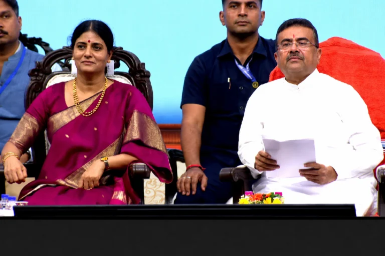 আয়ুষ্মান চালুর দিনেই ওষুধে ৫০ শতাংশ ছাড় থেকে শিশুদের বিনামূল্যে চোখের চিকিৎসা— কী কী সুবিধা পেতে চলেছেন? Ayushman Week health camp in West Bengal providing blood donation, free health checkups, maternal care, senior citizen care and TB screening