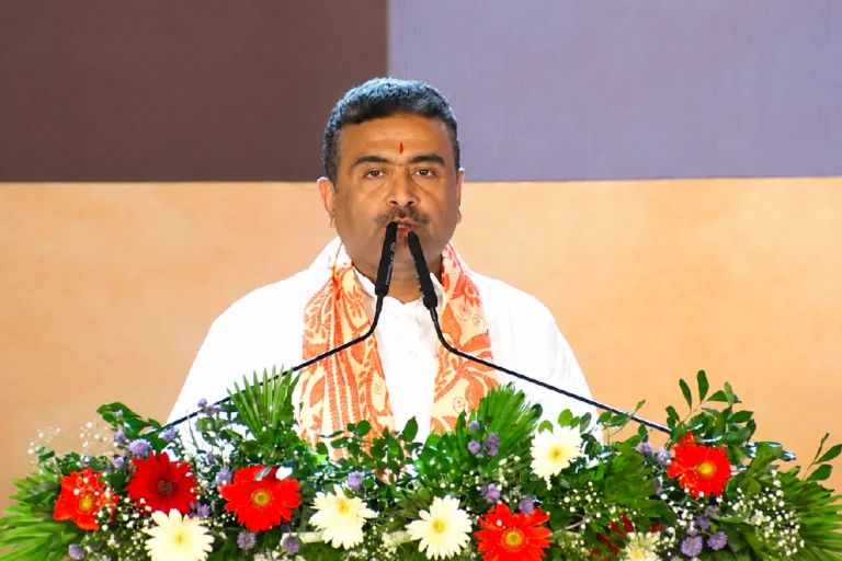 “আমরা ব্যাঙ্কারদেরকেও অনুপ্রাণিত করছি”— কেন বললেন মুখ্যমন্ত্রী? বিশ্বকর্মা যোজনায় কারা পাবেন সুবিধা, কীভাবে আবেদন করবেন? PM Vishwakarma Yojana registration and benefits for traditional artisans