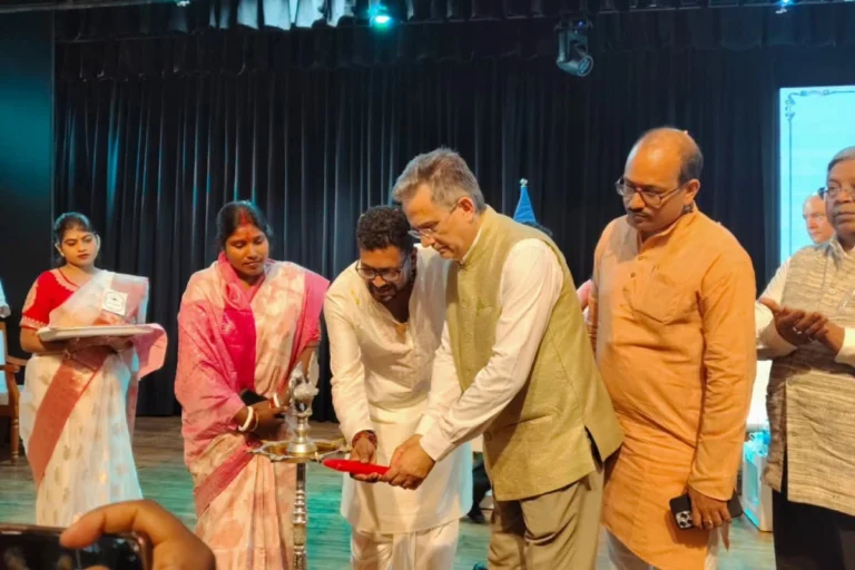 দুর্গাপুজোর আগেই পর্যটনে বড় পরিকল্পনা! বাংলা কে নতুন রূপে সাজাতে কী কী উদ্যোগ নেওয়া হলো, জানুন এখনই Chandannagar Tourism development plan ahead of Durga Puja highlighting the city’s French heritage