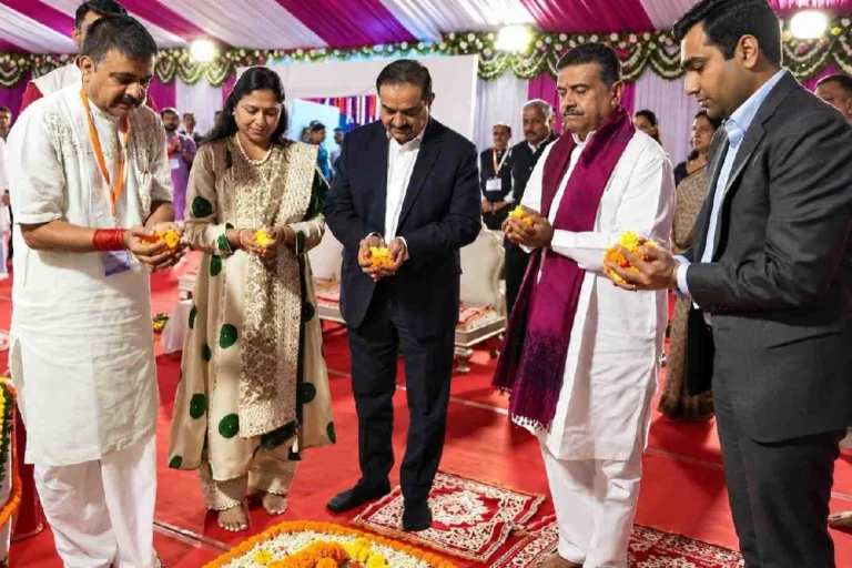 কলকাতায় এসে আদানির একগুচ্ছ ঘোষণা মুখ্যমন্ত্রীকে সঙ্গে নিয়ে! কোন কোন ক্ষেত্রে বিনিয়োগ আদানি গোষ্ঠীর? Adani Arogya Mandir West Bengal foundation ceremony in New Town with Gautam Adani and Chief Minister Suvendu Adhikari