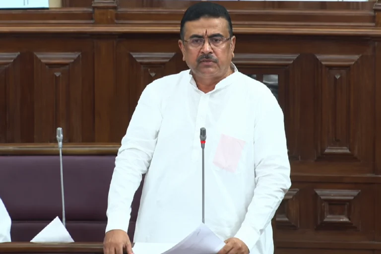 “গেরুয়া নিয়ে আক্রমণ বরদাস্ত নয়!” গলায় তুলসীর মালা, গেরুয়া পোশাক নিয়ে বিধানসভায় বড় বার্তা মুখ্যমন্ত্রীর West Bengal University Act Amendment Bill 2026 discussed by Chief Minister Suvendu Adhikari and the Higher Education Department