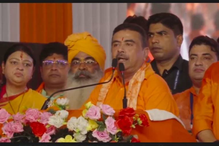 ‘গেরুয়া তাণ্ডব’ যারা লিখেছেন, শিকড়সহ তুলে ফেলব’—কেন এত ক্ষুব্ধ শুভেন্দু? নাম না করে নিশানায় আনন্দবাজার Suvendu Adhikari Saffron Remarks during the Saffron Honour March